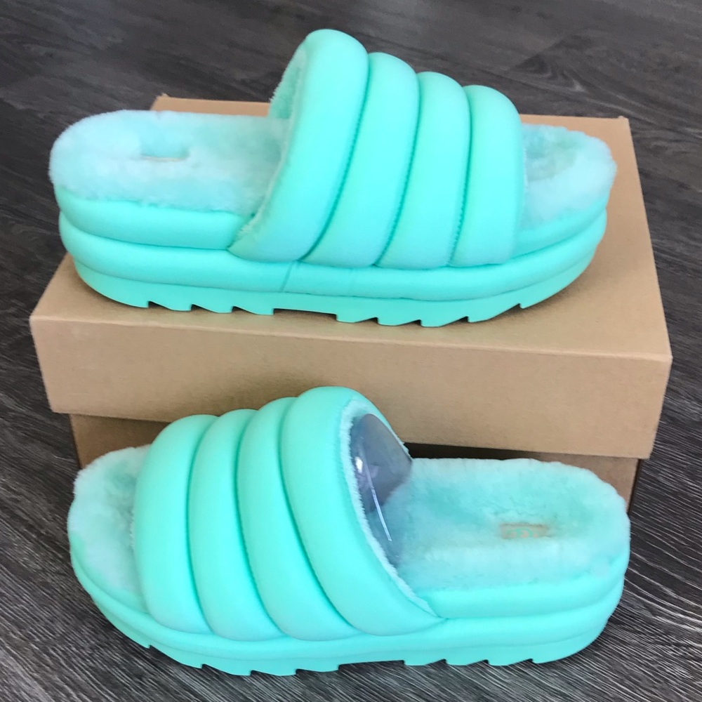 UGG MAXI SLIDE SANDAL - Picture 1 of 6